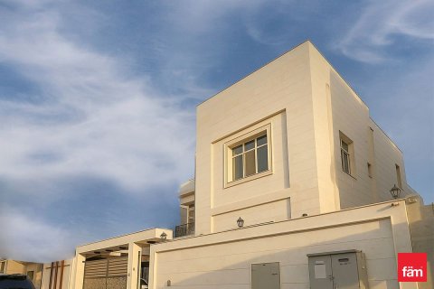 Villa de 3 dormitorios en Dubai, UAE No. 100057 1