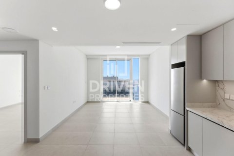 Квартира с 1 спальней в EMAAR Beachfront, ОАЭ №192468 3