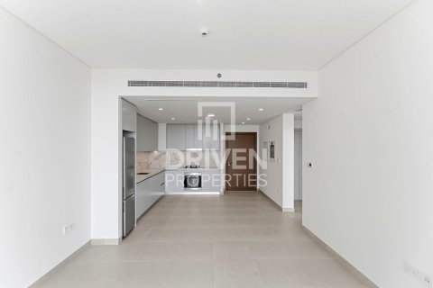 Квартира с 1 спальней в EMAAR Beachfront, ОАЭ №192468 5