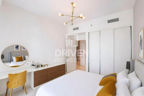 Квартира с 1 спальней в EMAAR Beachfront, ОАЭ №192465 6
