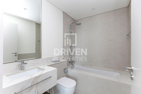 2 bedrooms Apartment in EMAAR Beachfront, UAE No. 192469 11