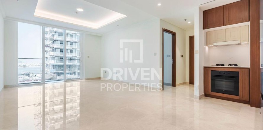 Apartment de 1 dormitorio en EMAAR Beachfront, UAE No. 192467