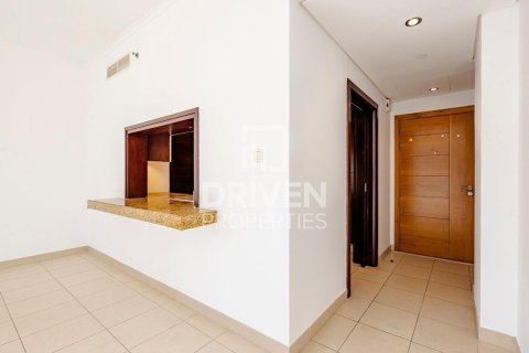 Appartement de 2 chambres à Burj Views, UAE No. 207458 8