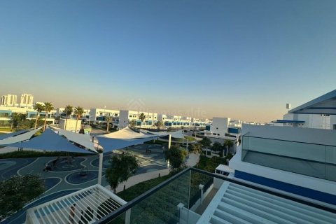 5 bedrooms Townhouse in Damac Lagoons, UAE No. 140049 3