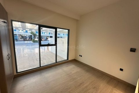 5 bedrooms Townhouse in Damac Lagoons, UAE No. 140049 8