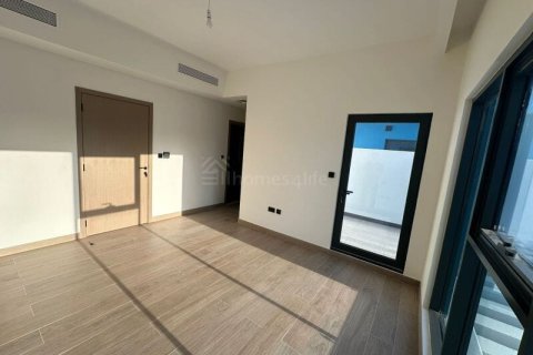 5 bedrooms Townhouse in Damac Lagoons, UAE No. 140049 11