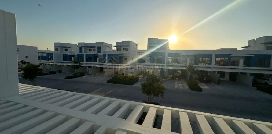 5 bedrooms Townhouse in Damac Lagoons, UAE No. 140049