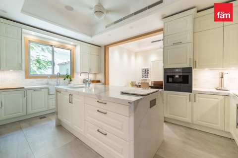 5 bedrooms Villa in Dubai, UAE No. 168740 5