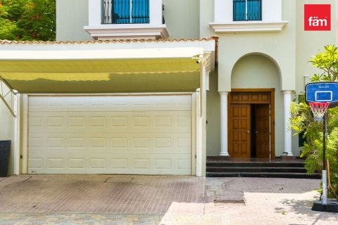 5 bedrooms Villa in Dubai, UAE No. 168740 15