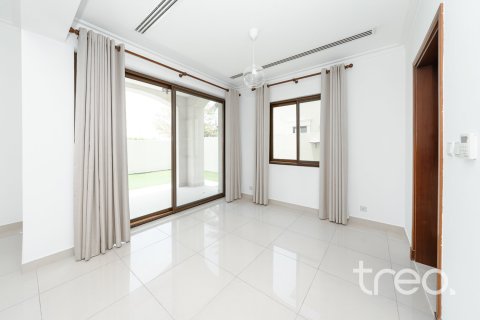 4 bedrooms Villa in Samara, UAE No. 203844 6