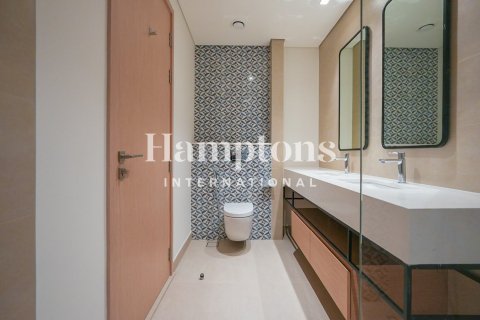 Apartment de 2 dormitorios en Mina Rashid, UAE No. 135045