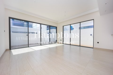 Villa de 5 dormitorios No. 118611 24