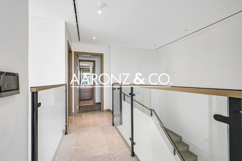 Вилла с 5 спальнями в Al Furjan, ОАЭ №148442 9