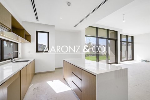 Вилла с 5 спальнями в Al Furjan, ОАЭ №148442 7