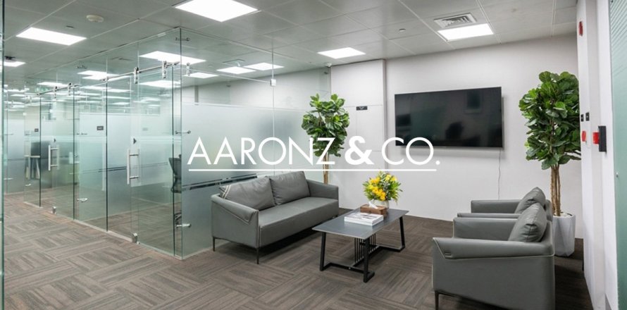 434m² Office in Business Bay, UAE No. 148444