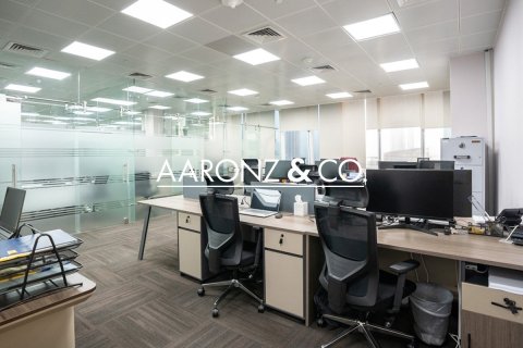 434m² Office in Business Bay, UAE No. 148444 6