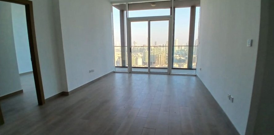 Квартира с 3 спальнями №116209