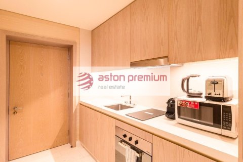 Studio Apartment in The Palm Tower, UAE No. 142846 4