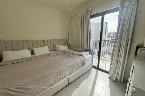 4 غرف نوم فيلا في EMAAR South, الإمارات العربية المتحدة رقم 170756 10