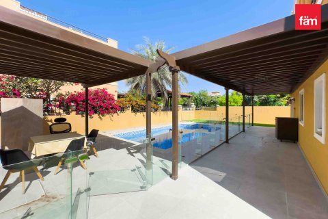 Вилла с 5 спальнями в Дубай, ОАЭ №145557 18