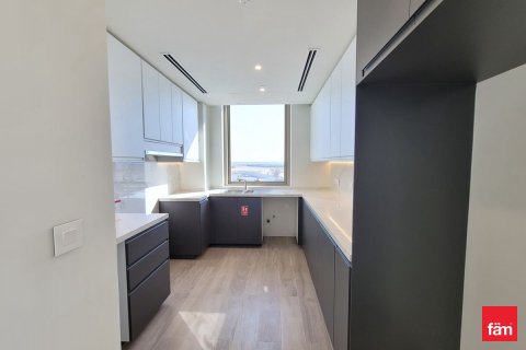 2 bedrooms Apartment in Dubai, UAE No. 145552 19