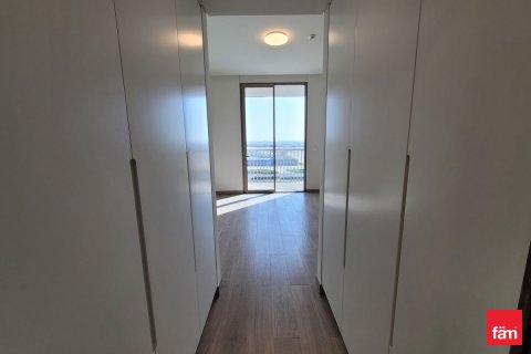 2 bedrooms Apartment in Dubai, UAE No. 145552 18