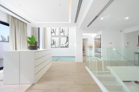 Villa de 4 chambres  No. 114753 14