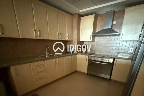 Apartment de 2 dormitorios en Shoreline Apartments, UAE No. 184843 4