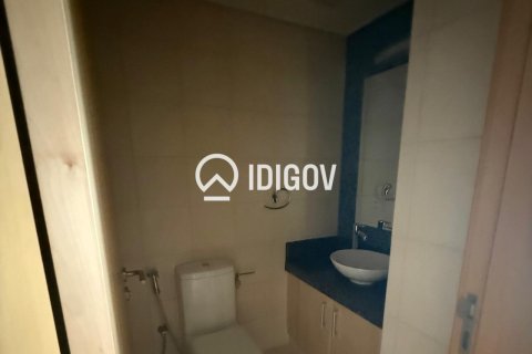 Apartment de 2 dormitorios en Shoreline Apartments, UAE No. 184843 9