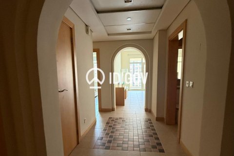 2 bedrooms Apartment in Shoreline Apartments, UAE No. 184847 11