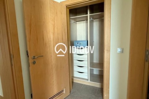 Apartment de 2 dormitorios en Shoreline Apartments, UAE No. 184844 12
