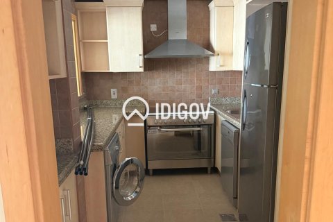 Apartment de 2 dormitorios en Shoreline Apartments, UAE No. 184844 8