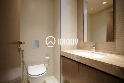 Apartment de 2 dormitorios en EMAAR Beachfront, UAE No. 184846 12