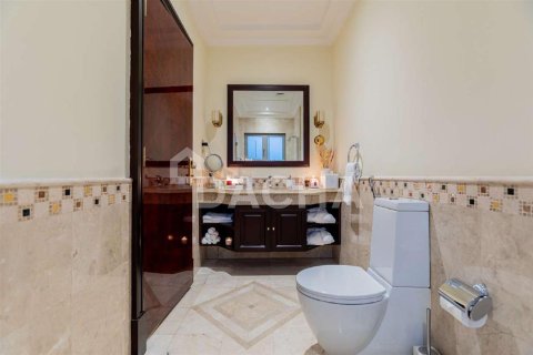 6 bedrooms Villa in Palm Jumeirah, UAE No. 25517 11