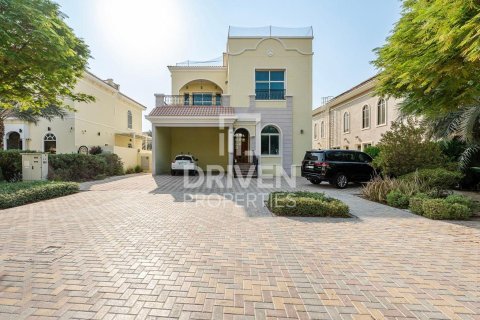 Villa de 4 dormitorios en Hacienda, UAE No. 193197 13