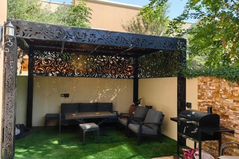 Таунхаус с 4 спальнями в Дубай, ОАЭ №147565