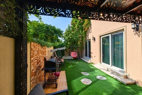 Таунхаус с 4 спальнями в Дубай, ОАЭ №147565 16