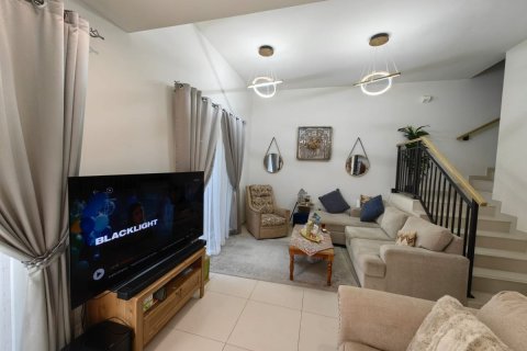 Таунхаус с 4 спальнями в Дубай, ОАЭ №147565 3