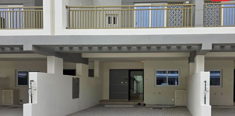 Townhouse de 3 dormitorios en Dubai, UAE No. 147567