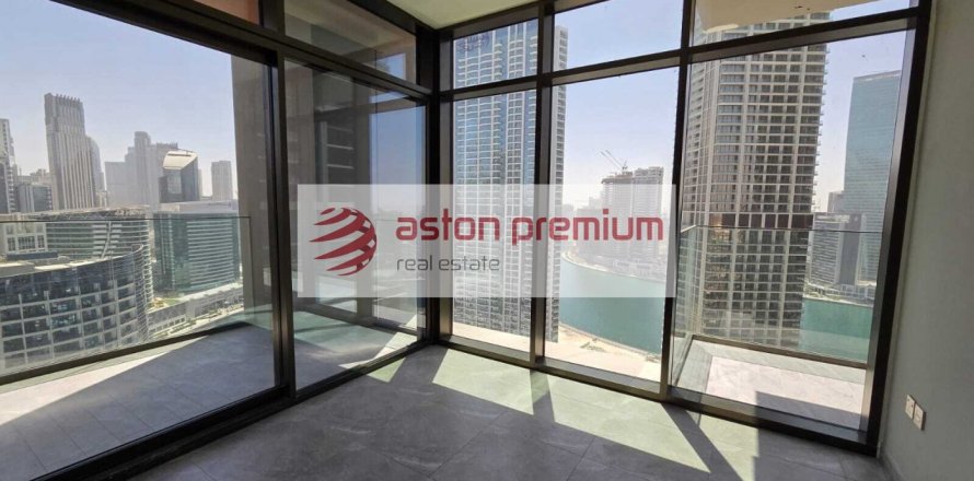 Apartment de 2 dormitorios en Business Bay, UAE No. 168498