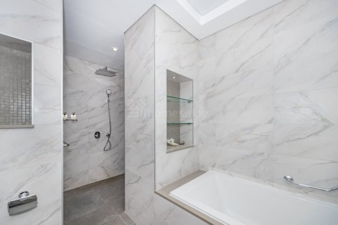 Apartment de 2 dormitorios en Al Satwa, UAE No. 168944 18