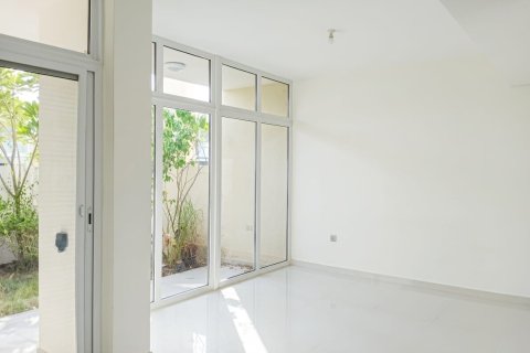 3 bedrooms Villa in DAMAC Hills (Akoya by DAMAC), UAE No. 168939 3