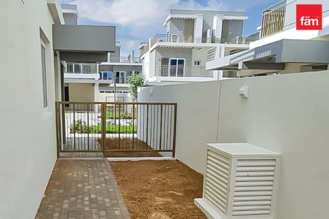 3 bedrooms Townhouse in Dubai, UAE No. 137282 24