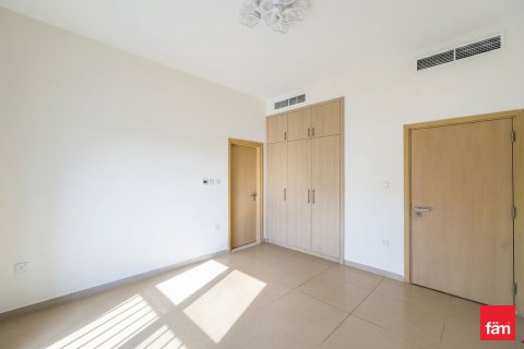 Villa de 4 dormitorios en Dubai, UAE No. 163747 13