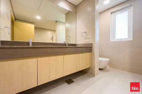 Villa de 4 dormitorios en Dubai, UAE No. 163747 6