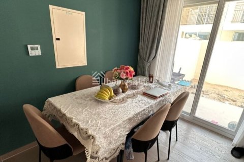 Townhouse de 3 dormitorios en DAMAC Hills (Akoya by DAMAC), UAE No. 156633 10