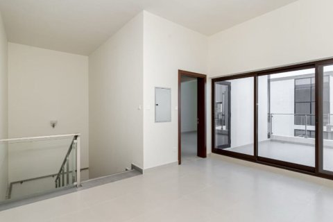 Villa de 4 dormitorios en District 11, UAE No. 163794 8