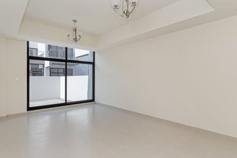 Villa de 4 dormitorios en District 11, UAE No. 163794 4