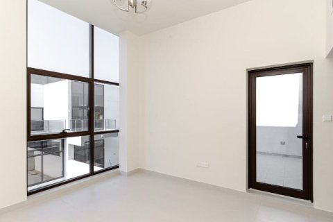 Villa de 4 dormitorios en District 11, UAE No. 163794 5