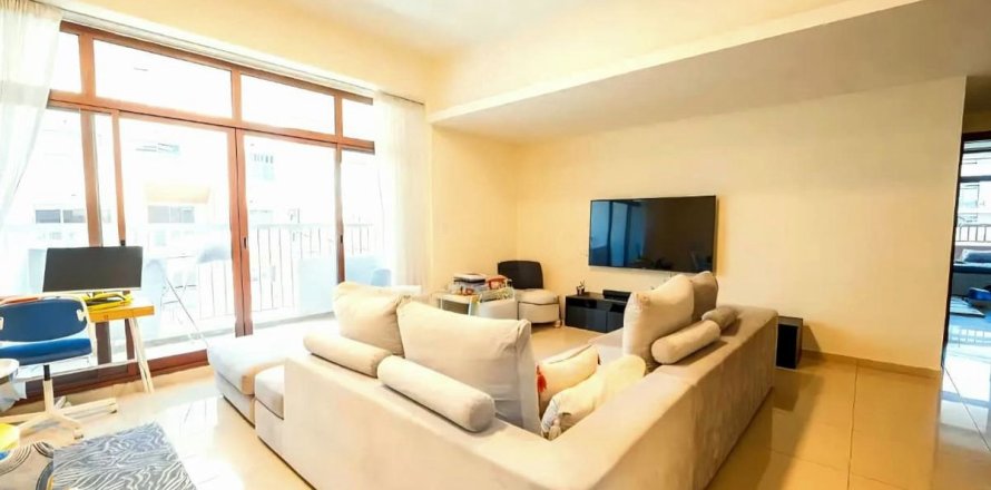 2 bedrooms Apartment in Dubai, UAE No. 168579